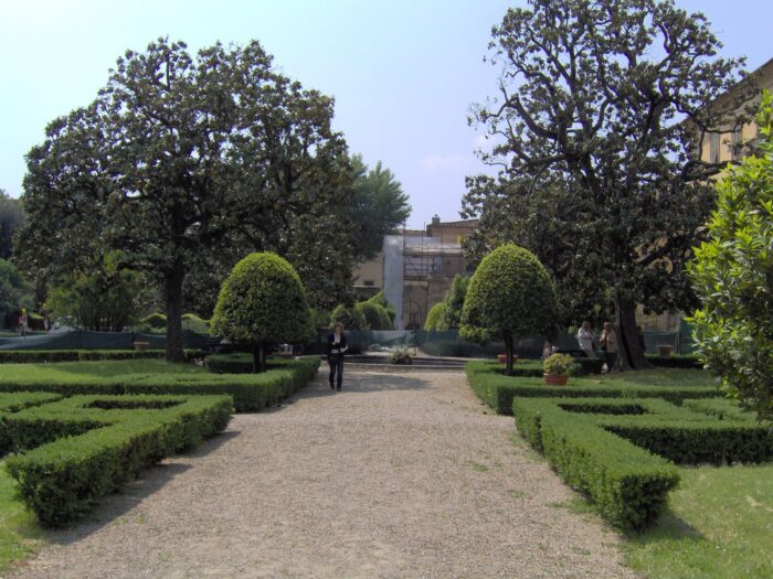 O jardim do Palazzo Capponi em maio de 2007