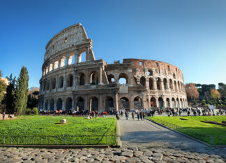Ingressos fura-fila na Italia: o Coliseu de Roma é uma das atrações mais disputadas da Itália