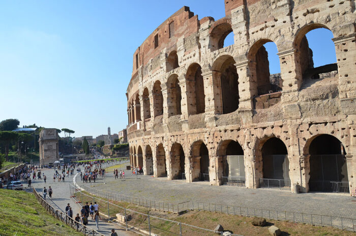 10 atrações imperdíveis da Italia 3 atrações imperdíveis da Italia: Coliseu, Roma