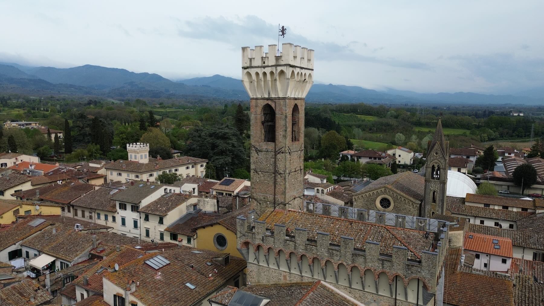 Torre do Palazzo dei Vicari em Scarperia (foto: Barbara Bueno)