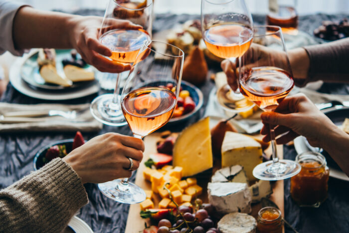 jantar com amigos na Italia