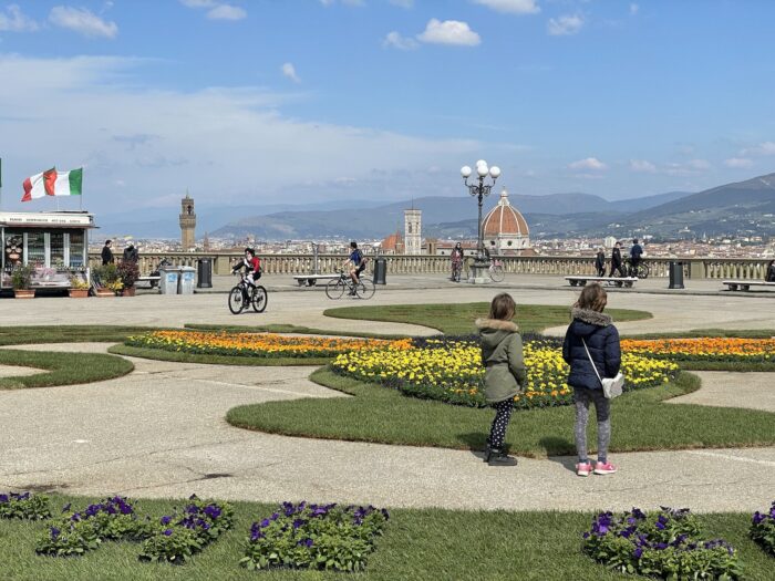 Instalação Bee the change em Florença