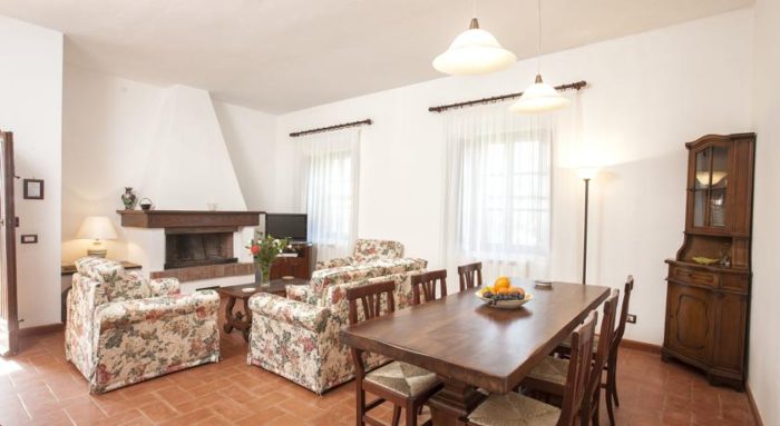 interior de apartamento na Tenuta di Montecucco para quem busca hospedagem na Maremma Toscana