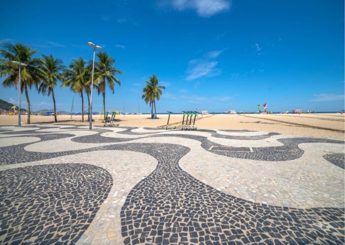 nômade digital no Brasil - foto do calçadão do Rio de Janeiro