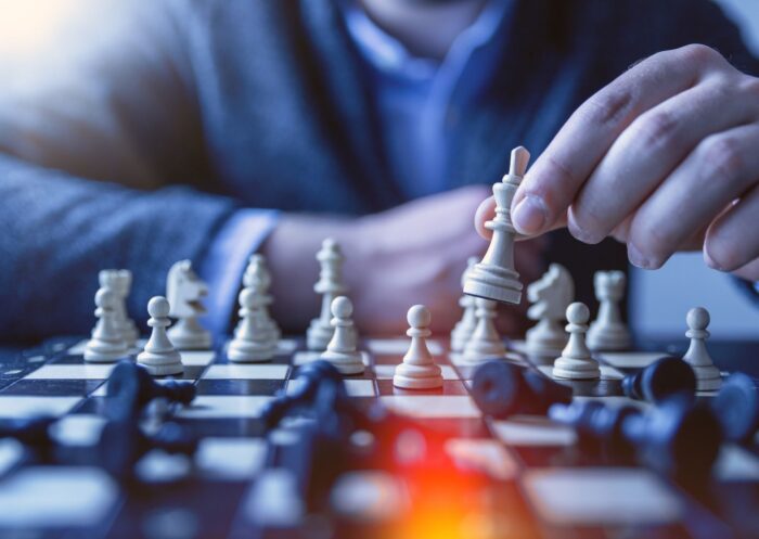 Italia na lista de países hostis da Rússia - A arte da guerra como um jogo de xadrez: depois das sanções da Europa contra a Rússia, a Rússia coloca Italia na lista de países hostis