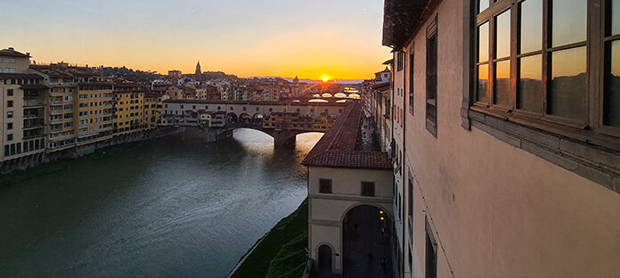 Abertura extraordinária do Uffizi à noite