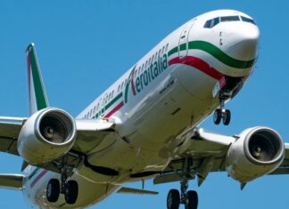 15 rotas Aeroitalia no Aeroporto de Florença no verão de 2023 - Imagem de avião Aeroitalia