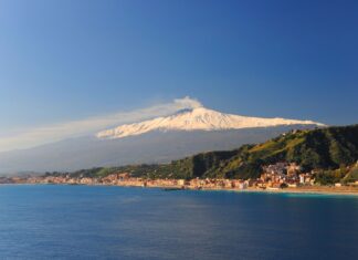 Vulcão Etna na Italia