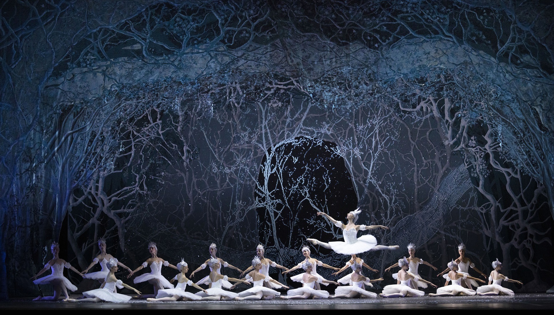 O espetáculo Quebra-Nozes no Teatro San Carlo: um evento imperdível no período de natal em Nápoles