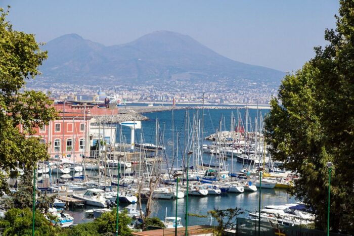 Nápoles é uma das etapas da excursão saindo de Roma de 3 dias