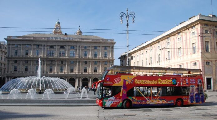 Ônibus turístico em Gênova hop-on hop-off