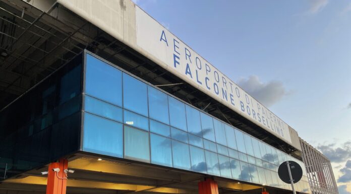 Como ir do Aeroporto de Palermo ao Centro - foto da fachada do Aeroporto de Palermo "Falcone Borsellino" PMO