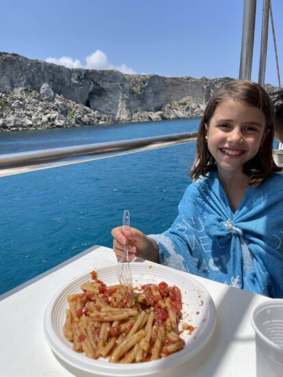 almoco no barco