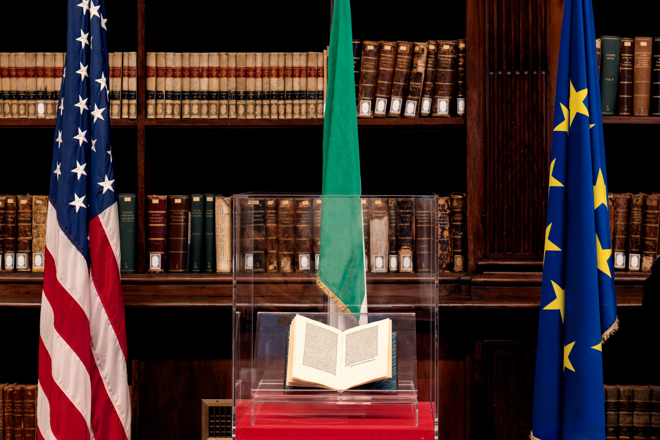 O documento histórico impresso em Roma por Stephan Plannck, que tinha sido roubado de Veneza, retorna à Italia