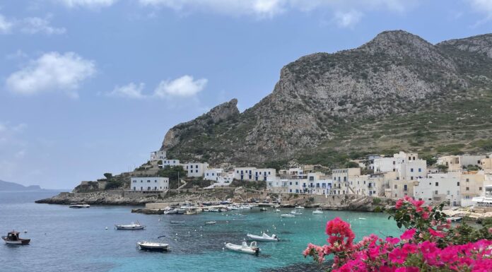 Tour de barco para Favignana e Levanzo