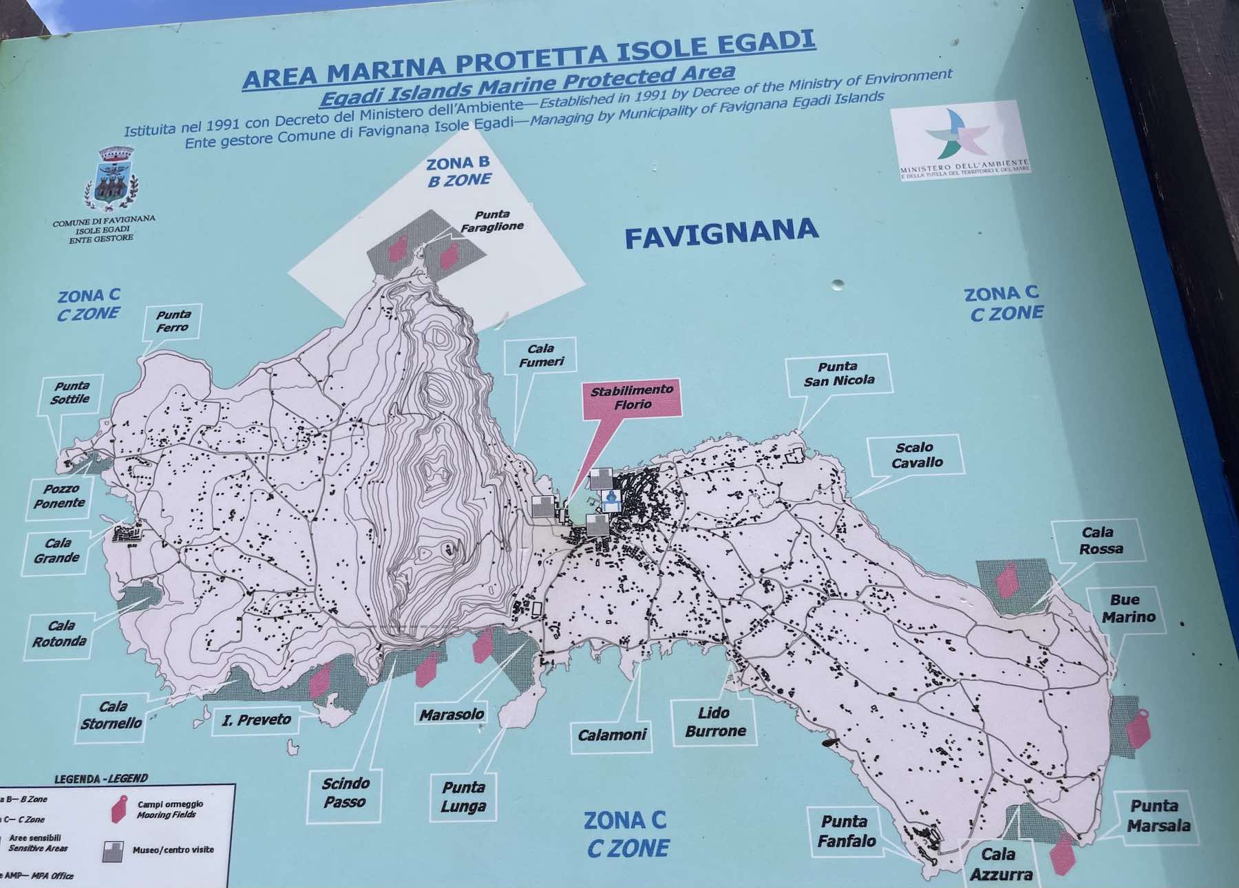 mapa Favignana Sicília com indicação das principais atrações