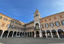 Palazzo Comunale de Modena na Italia