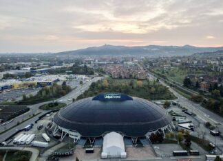 Como ir a Unipol Arena do centro de Bolonha - Unipol Arena na Via Gino Cervi 4033, em Casalecchio di Reno, Bologna
