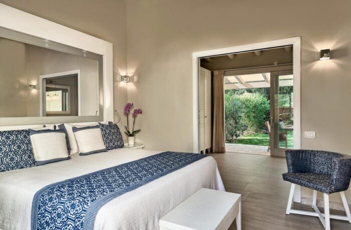 quarto do Hotel Bouganville no Forte Village Resort Sardenha