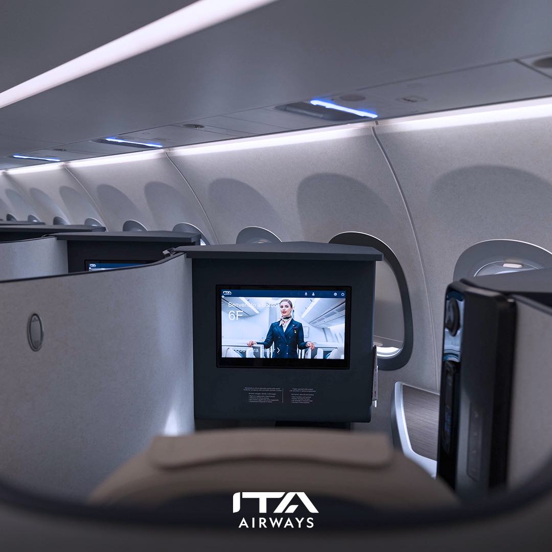 Voos de Londres e Paris para Roma: Experiencie o Conforto e Estilo com o Novo Airbus A321neo 2 sistema de entretenimento do Airbus A321neo ITA Airways