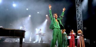 Confirmado show do Mika em 2024 no Lucca Summer Festival