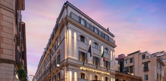 Fachada do Hotel d'Inghilterra em Roma: há mais de 150 anos recebe viajantes na Cidade Eterna