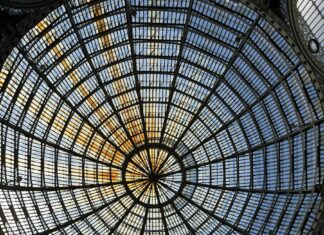 Galleria Umberto I em Nápoles Cúpula