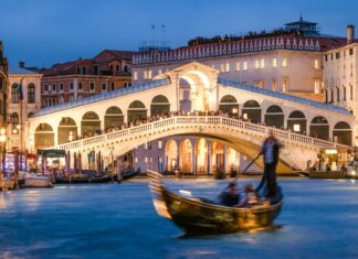 Grupos Turísticos em Veneza: O Que Você Precisa Saber Sobre a Nova Regulamentação