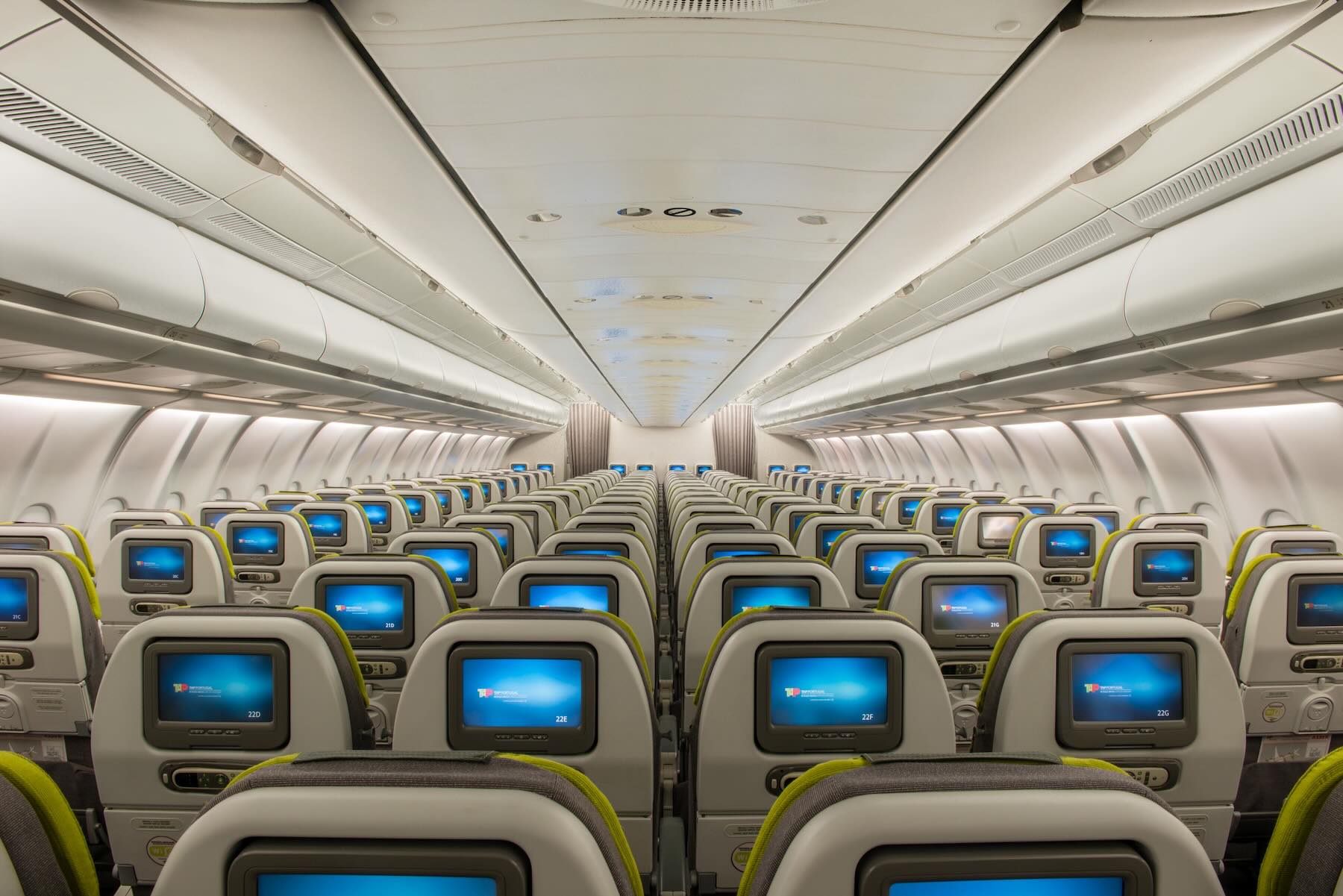 Interior de um avião A330 da TAP Air Portugal