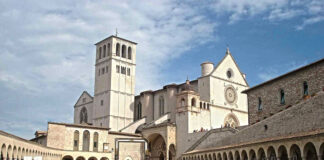 Como Ir de Florença a Assis