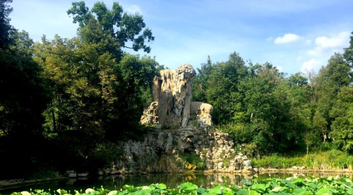 A escultura monumental de Giambologna, chamada de Colosso dell'Appennino é um dos destaques do Parco di Pratolino, na Toscana