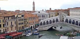 gôndola vira em Veneza 2025