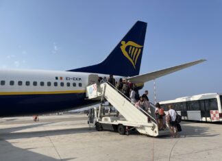 Adeus ao papel: Ryanair passa a aceitar apenas cartões de embarque digitais