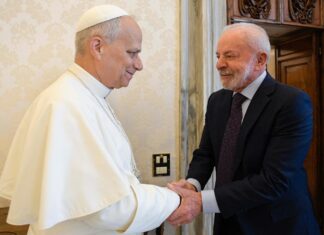 Papa Leone XIV recebe Lula em visita privada no Vaticano