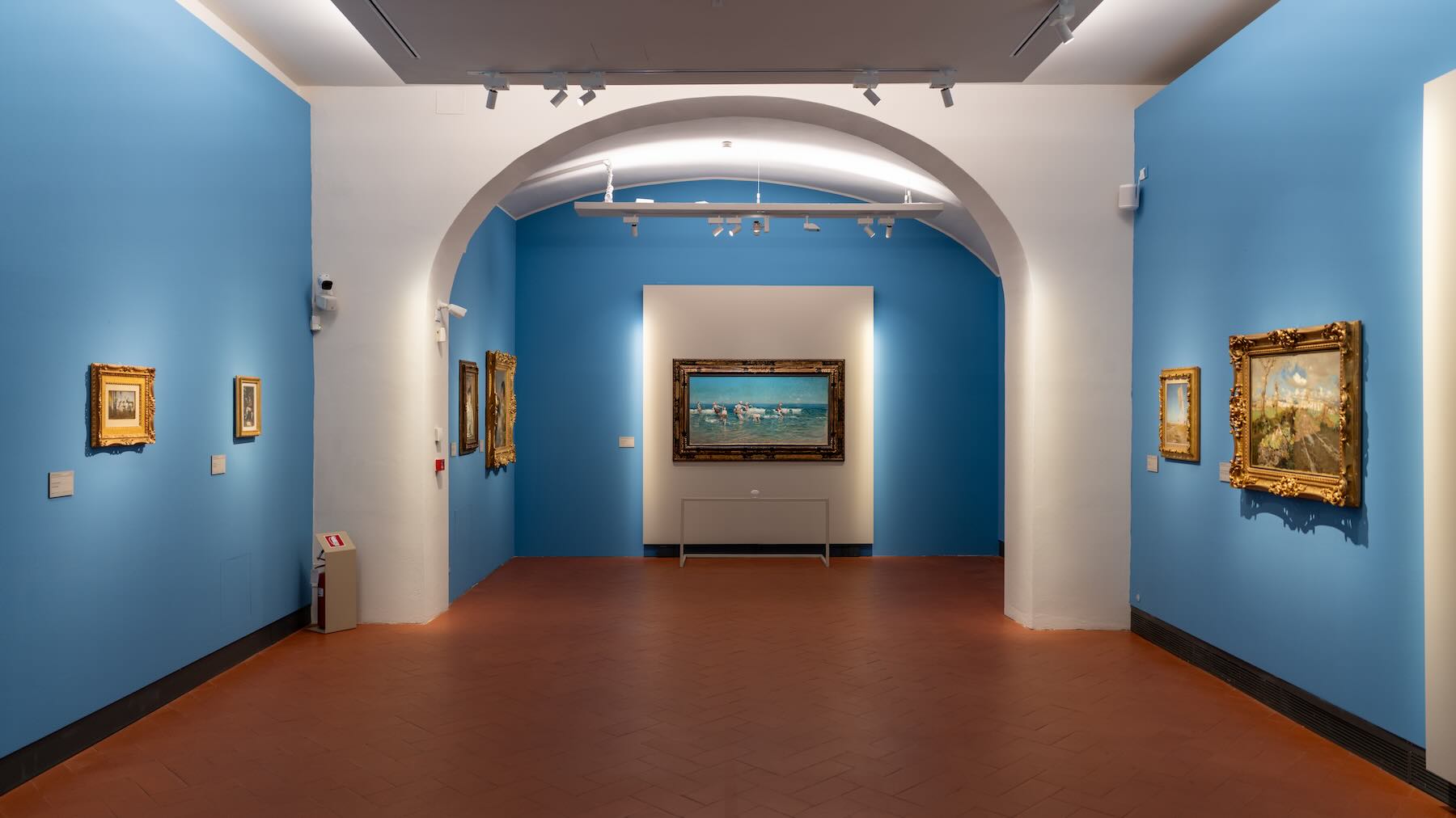 Belle Époque em Pisa: uma viagem pela elegância e modernidade da arte italiana em Paris