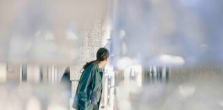 Fuorisalone 2026: o design como espelho da alma humana Imagem de divulgação do Fuori Salone 2026 realizada por Chiara Venegoni