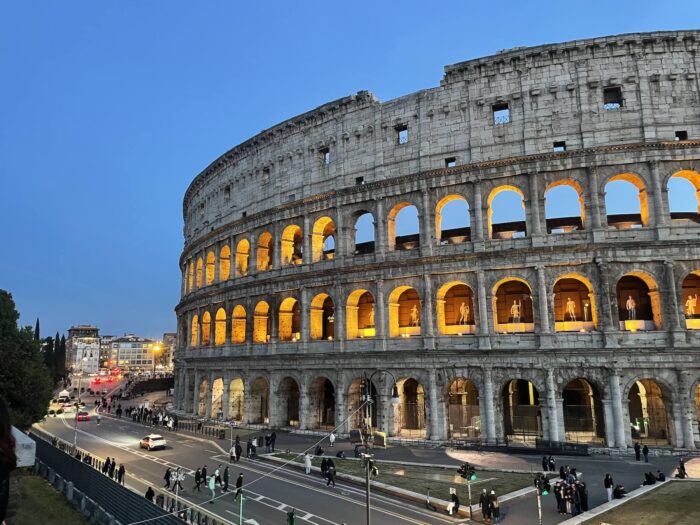 Imagem do Coliseu de Roma em foto tirada por Barbara Bueno no dia 22 de janeiro de 2026