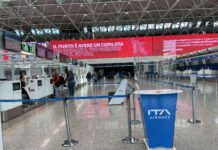 Área de check-in da ITA Airways no aeroporto, imagem usada no artigo sobre código de desconto ITA Airways SCONTOAL20 com 20% off nas passagens