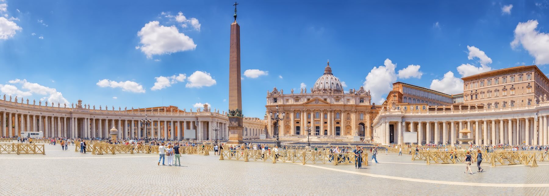 Bistrô no teto de São Pedro: projeto em sigilo pode virar atração em 2026 2 A Piazza de San Pietro com a Basílica ao fundo