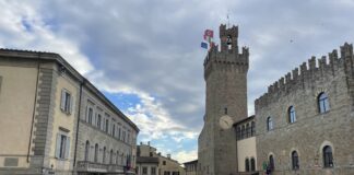A feirinha de antiguidades de Arezzo é um dos passeios clássicos da Toscana (e ainda razoavelmente fora da rota turística tradicional)