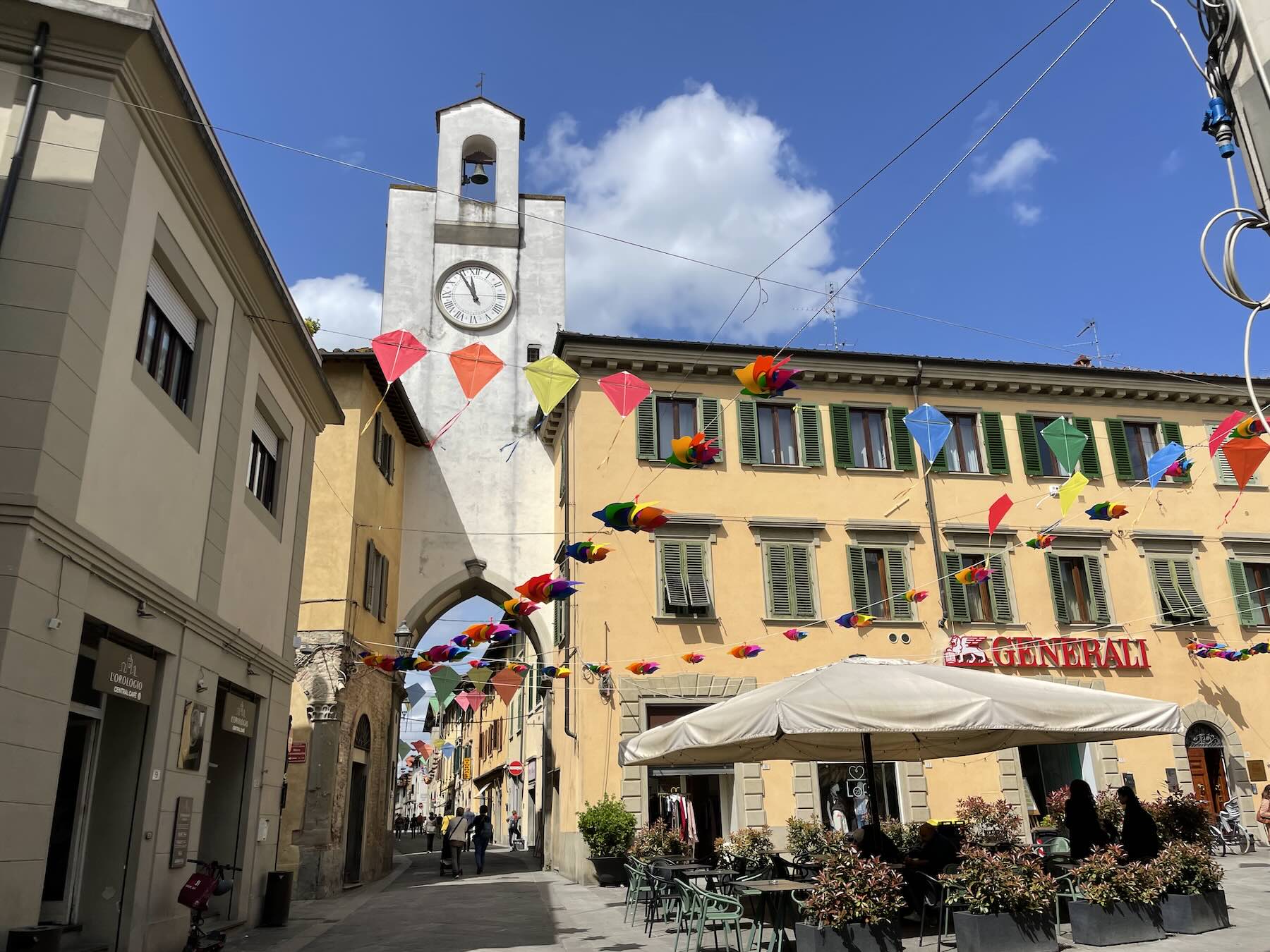 Fiorinfiera 2026 em Borgo San Lorenzo: um passeio florido no Mugello para sair do óbvio perto de Florença 3 O centro histórico de Borgo San Lorenzo em um dia de abril de 2026
