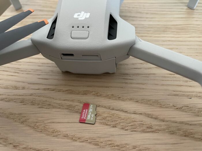 Esse é o chip que eu inseri no drone DJI Mini 3