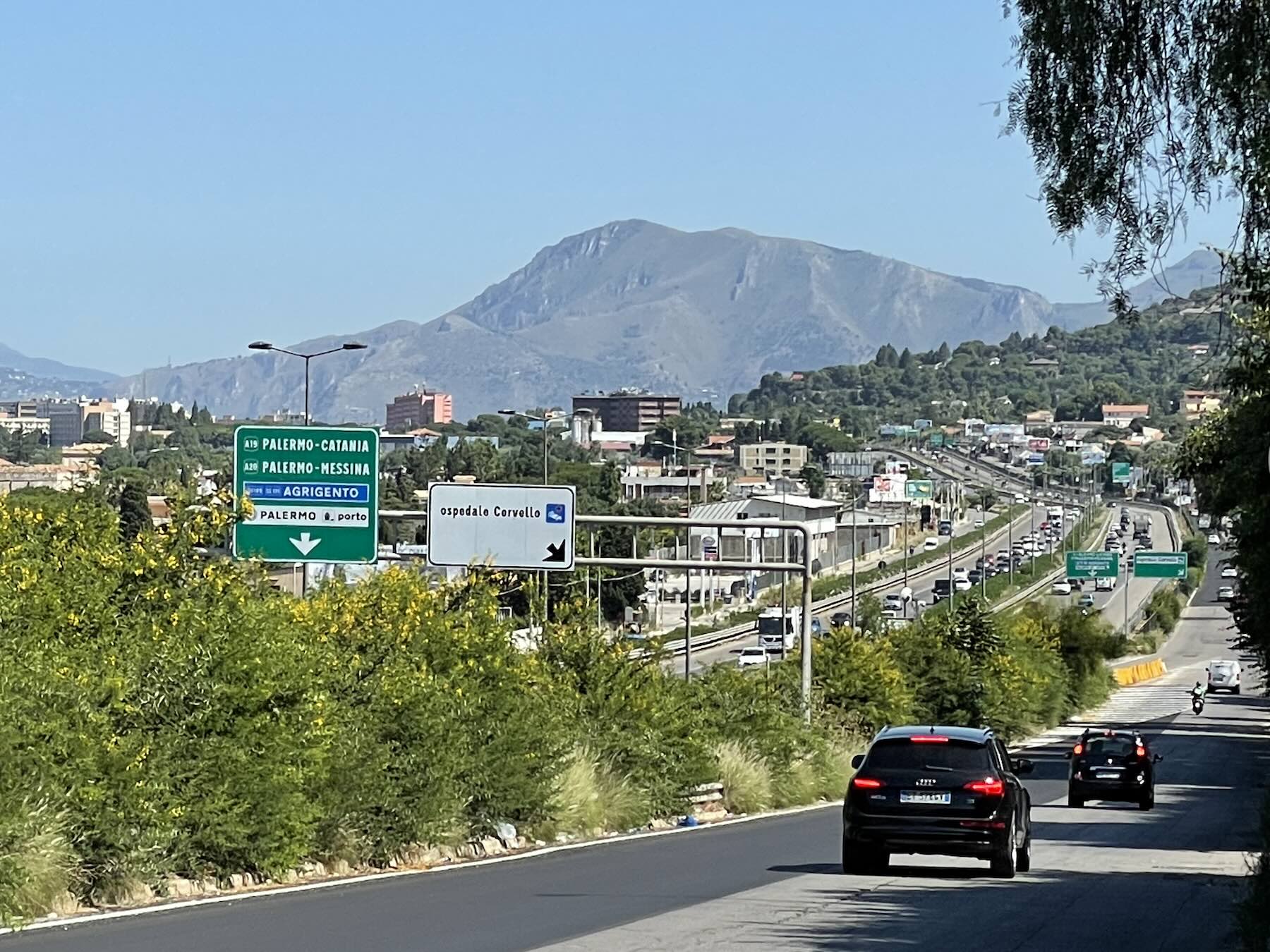 As estradas de Palermo, na Sicília