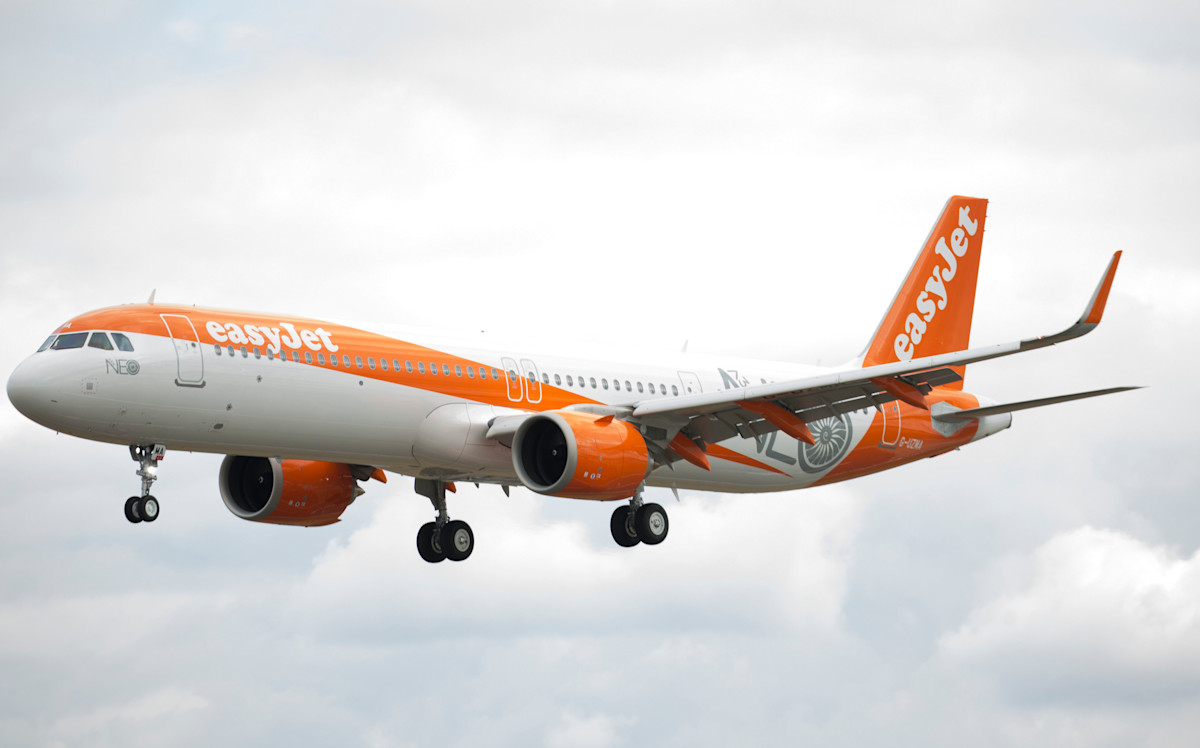 Promoção easyJet 2026: Big Orange Sale tem descontos de até 20% e novas rotas saindo de Nápoles