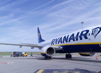 Fila no controle de passaportes na Itália: Ryanair pede suspensão do novo sistema EES até setembro Fila no controle de passaportes na Itália: Ryanair pede suspensão do novo sistema EES até setembro