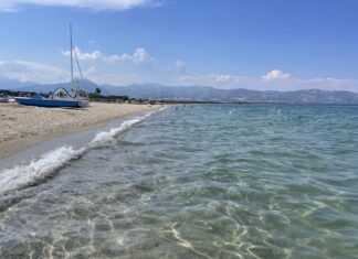 Marina di Sibari: praia e resorts no litoral da Calábria Marina di Sibari, Calabria