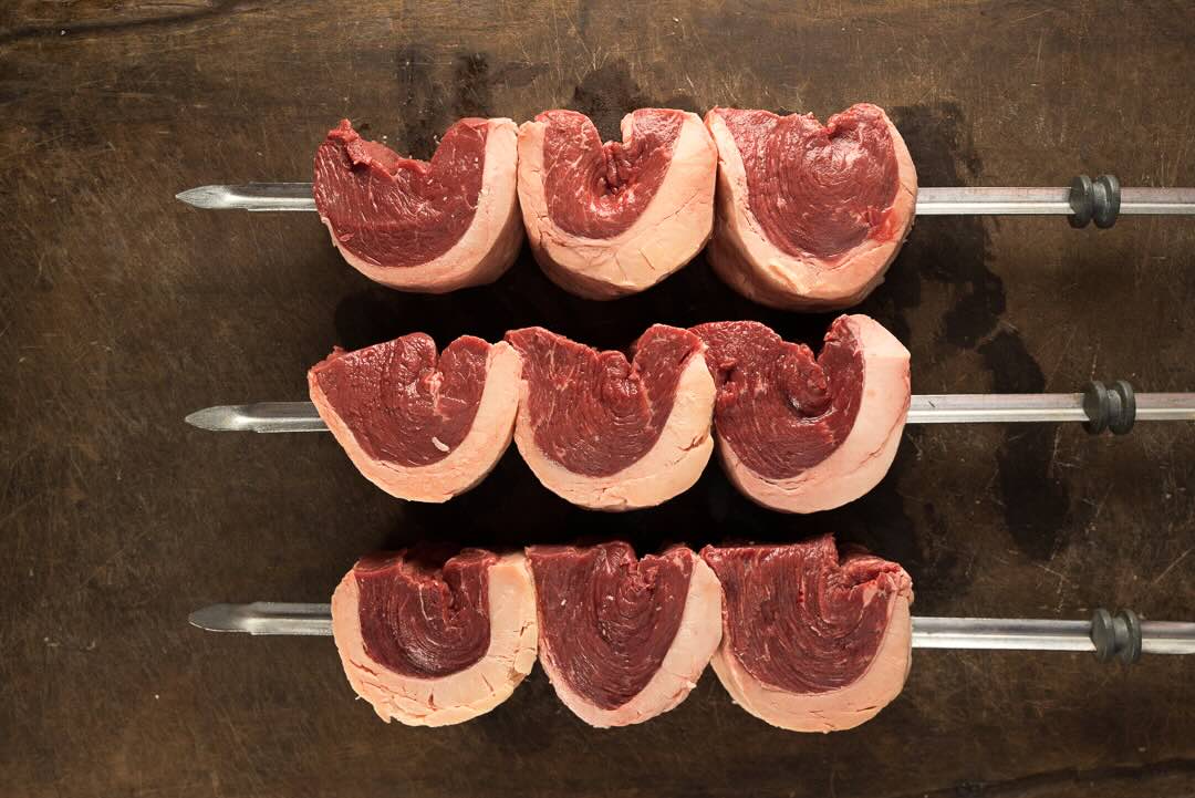 A picanha, uma das carnes brasileiras mais famosas, pode ser saboreada em Milão no Barbacoa Milano