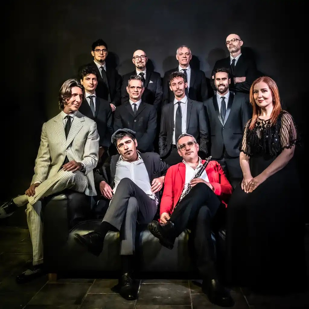 Orbetello Jazz Festival 2026: 9ª edição tem programação toda gratuita na Toscana 2 Bobo Rondelli e o Swing 10tet de Nico Gori, que se apresentam em Orbetello no dia 5 de setembro