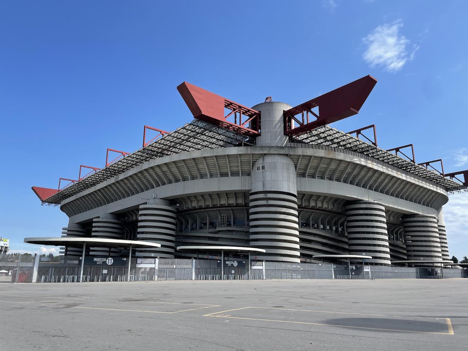 Annalisa no estádio San Siro em 2027: ingressos, preços e como se organizar para o único show do ano 2 Estádio San Siro em Milão, palco do show da Annalisa em 12 de junho de 2027