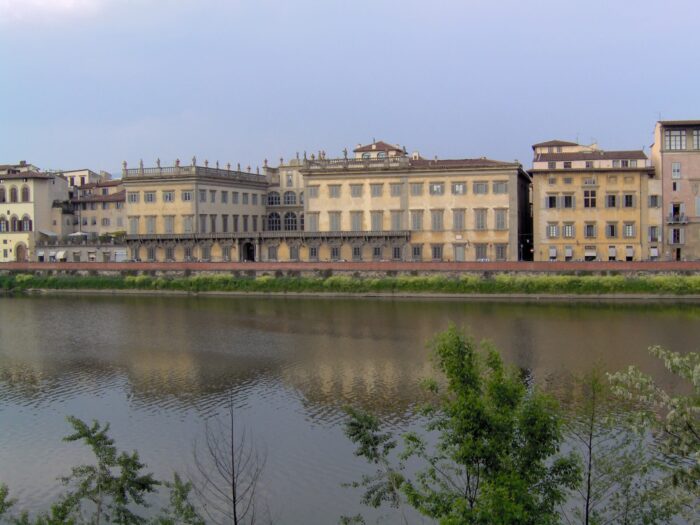 Bienal de Antiguidades de Florença 2026 no Palazzo Corsini, às margens do rio Arno